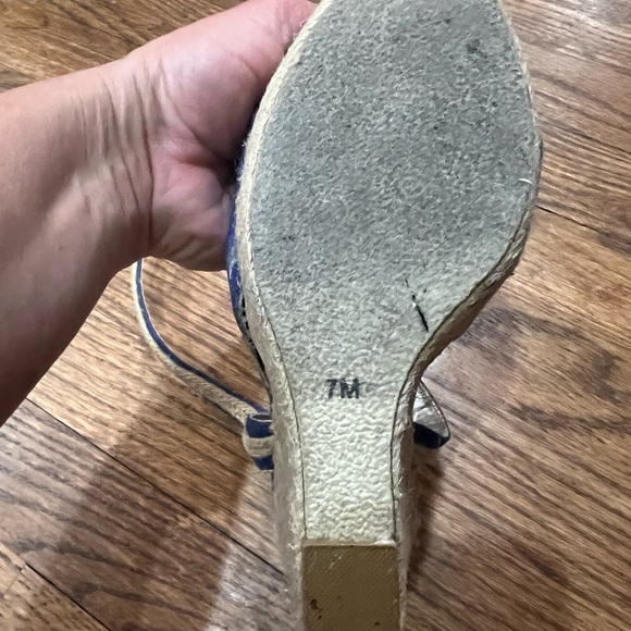 WHBM Blue Espadrille size 7 - Picture 3 of 4